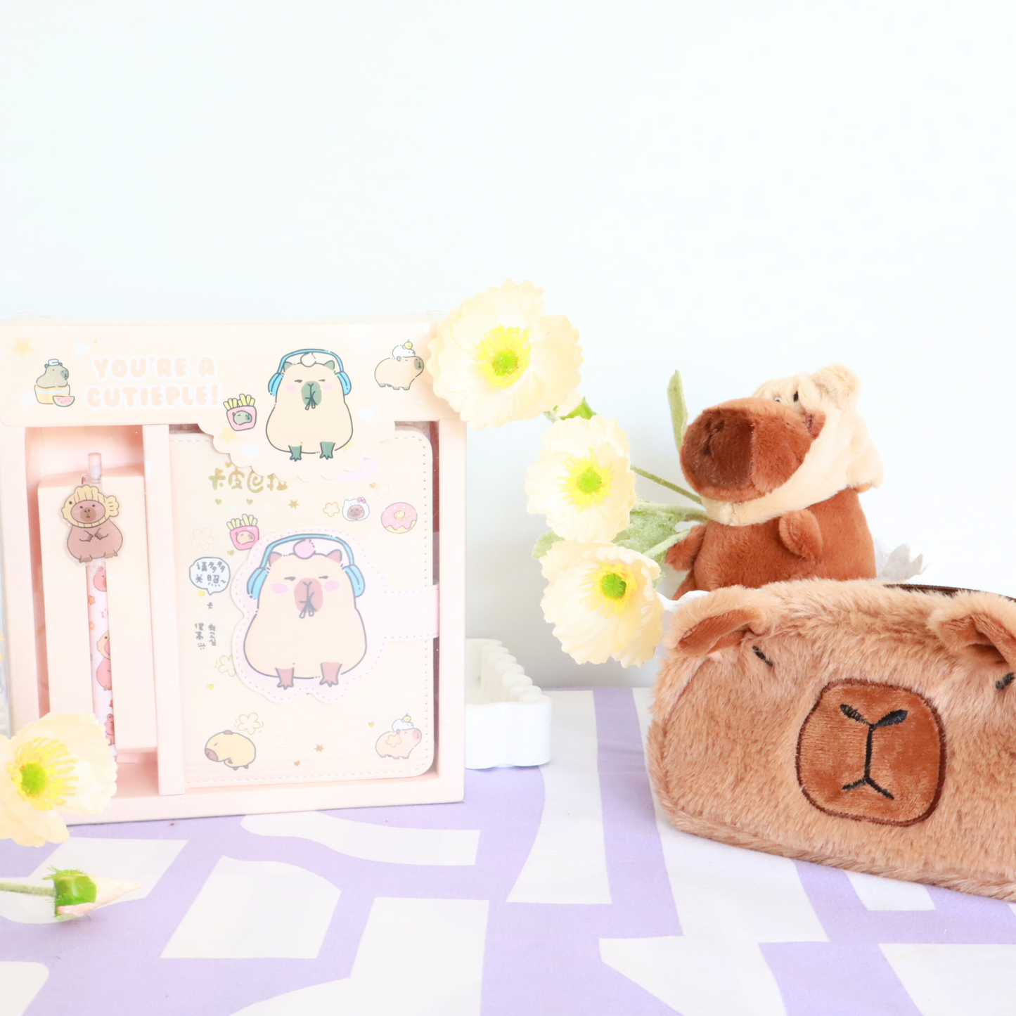 Capybara Diary Gift Set