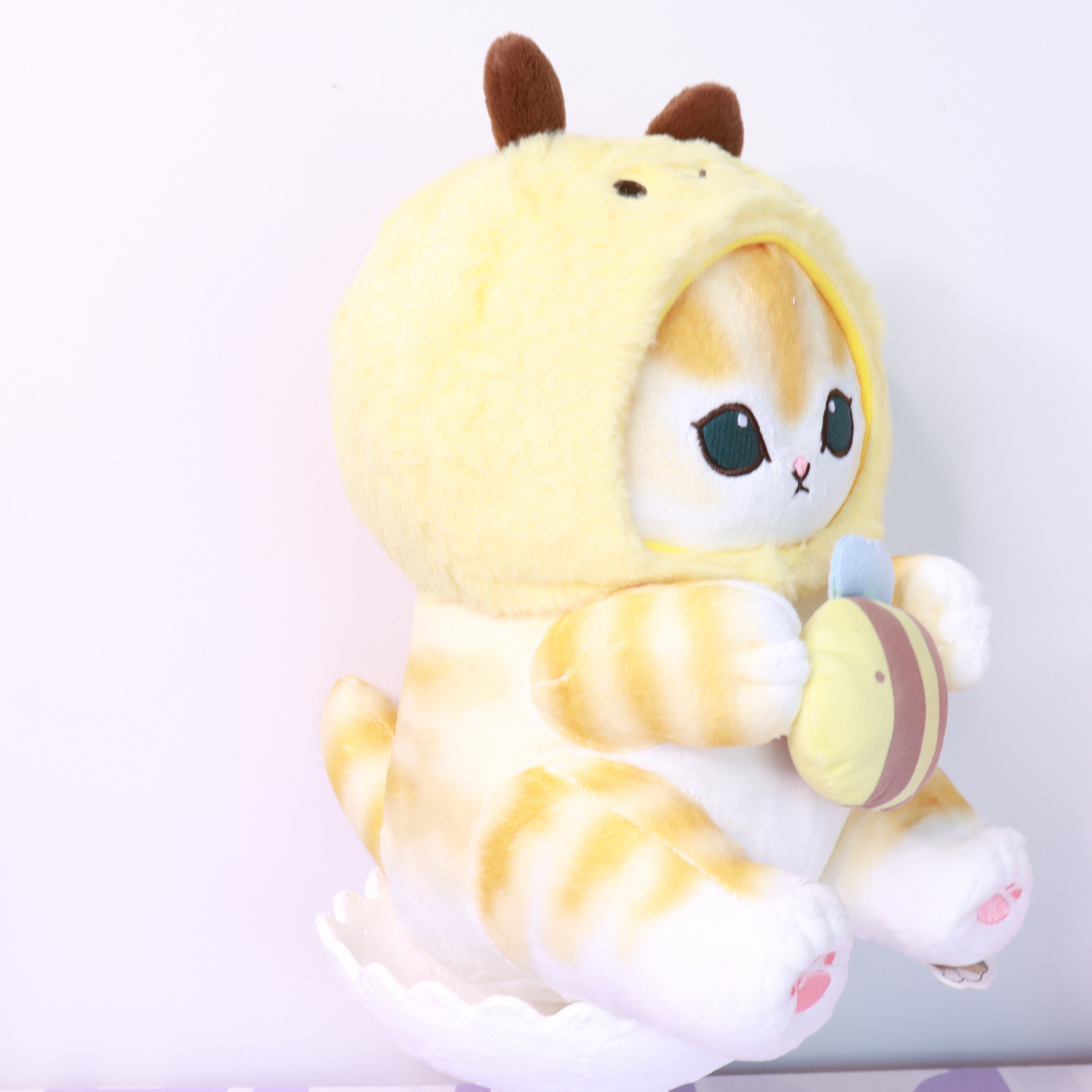 Mofusand x Honey Bee